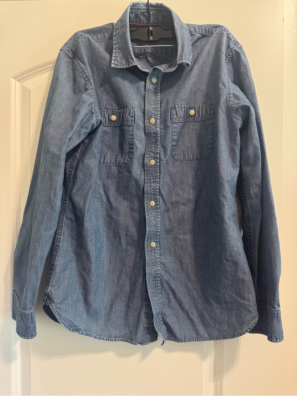 Banana Republic Men's Light Blue Denim Button-Down Shirt